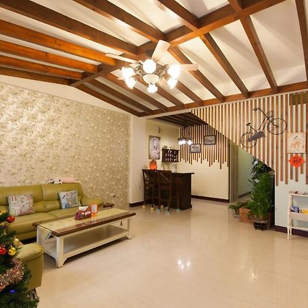 Happiness Homestay Kota Hualien Bagian luar foto
