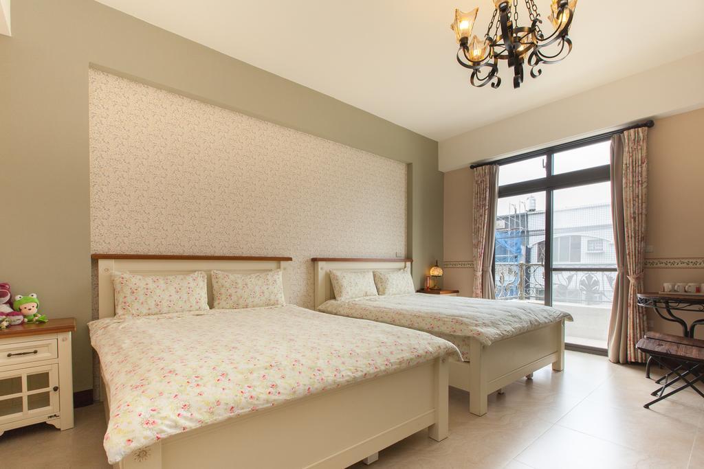 Happiness Homestay Kota Hualien Bagian luar foto